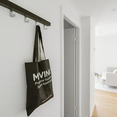 Quality 1-bed W Balcony Apartment