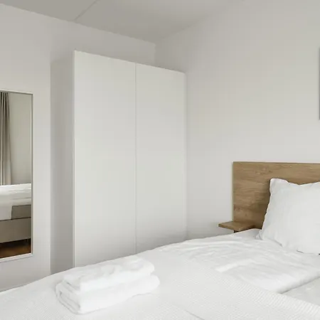Quality 1-bed W Balcony